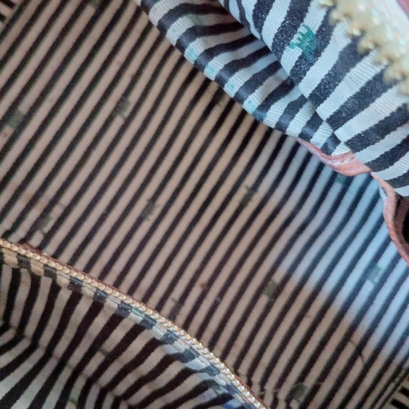 L.A.M.B. handbag / purse - Picture 6 of 11